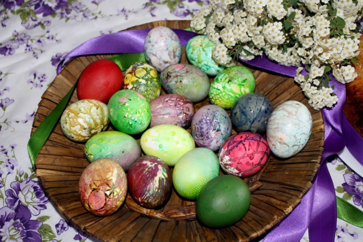 Великденски яйца - техники за боядисване