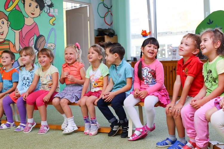 Какво се случва с приема в детските градини в София